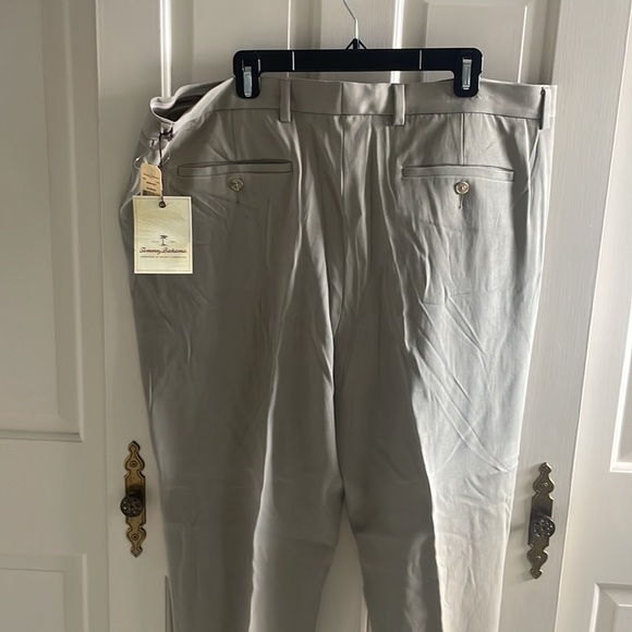 Tommy Bahama Midtown Stretch - Picture 5 of 5